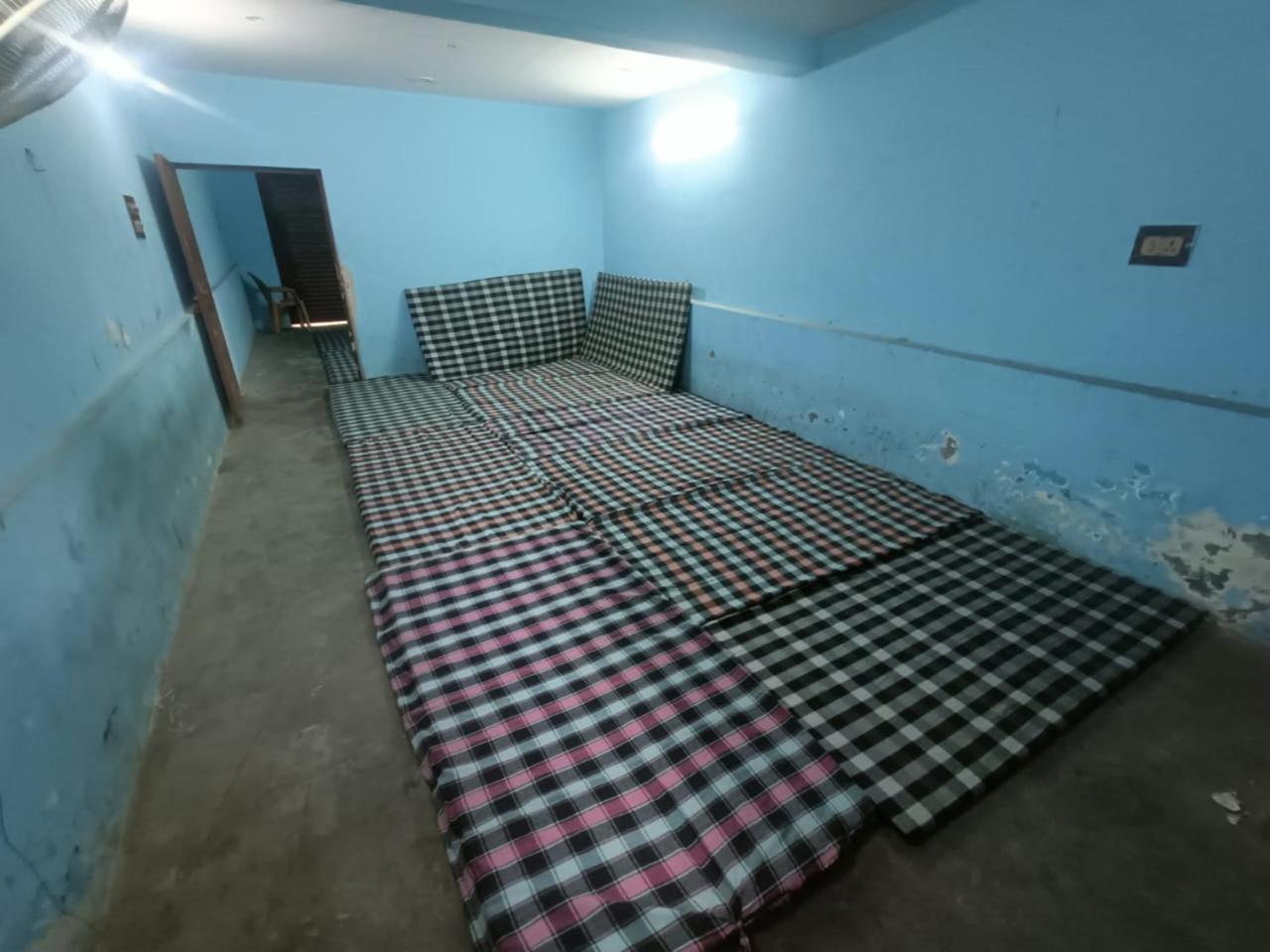 Auberge de jeunesse Shri Annapurna Dormitory à Rāmnagar Extérieur photo